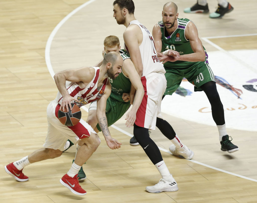 Το «πάρτι» του Σπανούλη και οι... ακάλεστοι