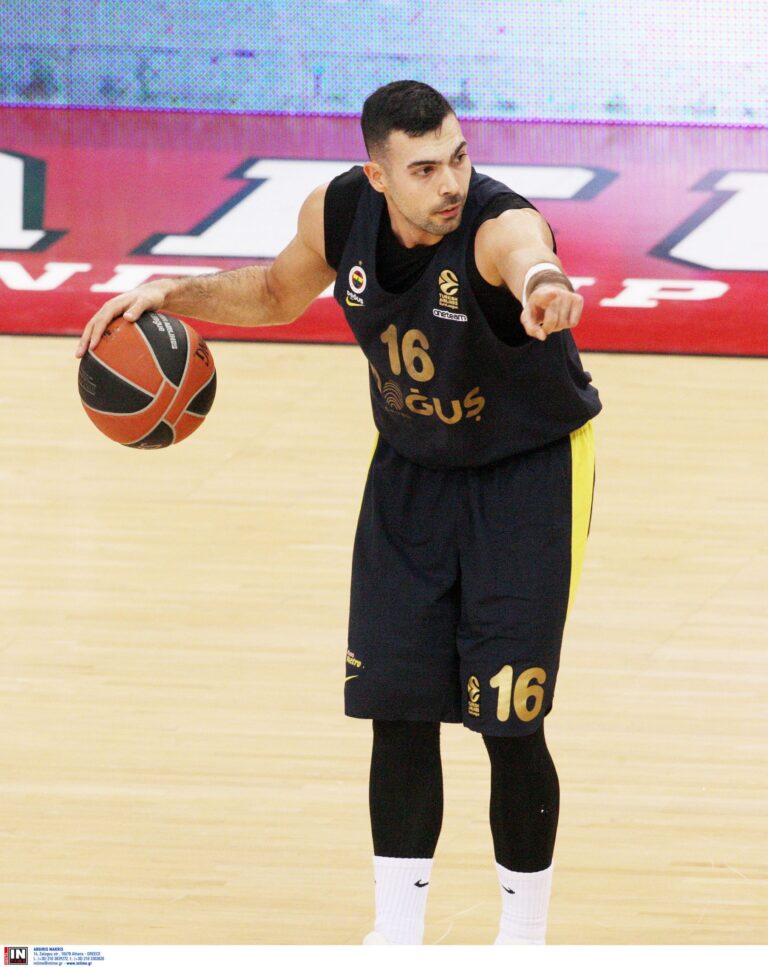 Σούπερ Σλούκας οδηγεί την Φενέρ στο πλεονέκτημα έδρας!