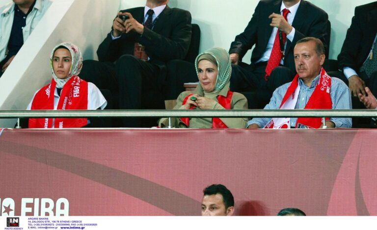 Εκτός ελέγχου ο Ερντογάν – Ύβρεις κατά των Ελλήνων [video]