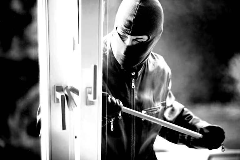 Kρήτη: Διαρρήκτες έκλεψαν το όπλο απόστρατου αξιωματικού