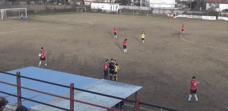 Τιμωρία 26 αγωνιστικών σε παίκτη που χτύπησε διαιτητή στην Βέροια (vid)