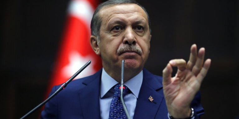 Δεν «μαζεύεται» ο Ερντογάν και απειλεί με δημιουργία «Μεγάλης Τουρκίας» (vid)