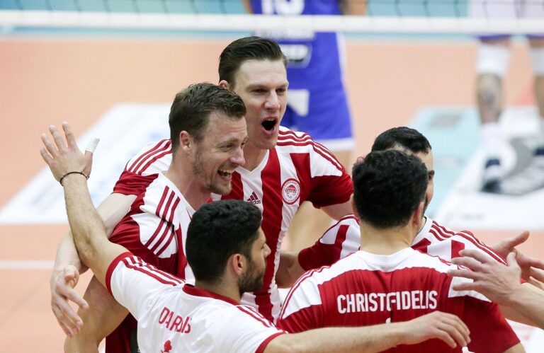 Στον Πειραιά η πρώτη κούπα στο βόλεϊ