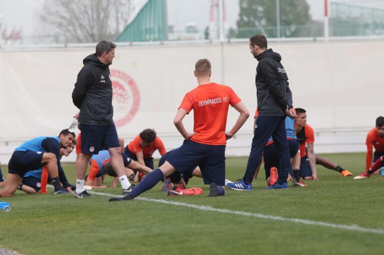 Επιστροφή και αναμονή