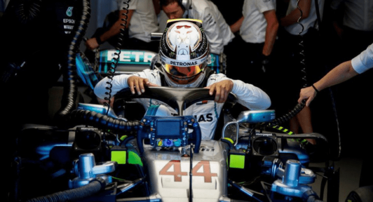 Στον Λιούις Χάμιλτον η πρώτη pole position της χρονιάς (pic/vid)