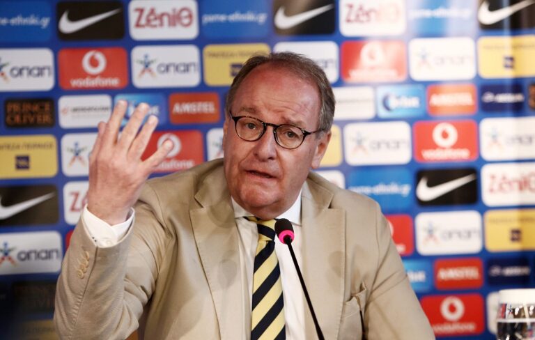 Νέα προειδοποίηση της FIFA: «Πάρτε μέτρα, αλλιώς Grexit»