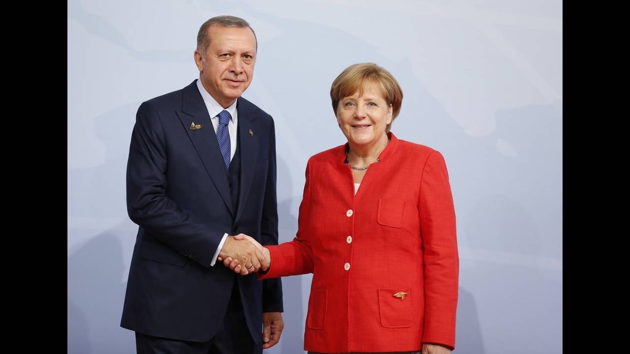 Ερντογάν-Μέρκελ: Επικοινώνησαν τηλεφωνικά – Τι συζητήθηκε