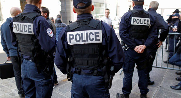 Συναγερμός στη Γαλλία – Πυροβολισμοί και ομηρία σε σούπερ μάρκετ (pic)