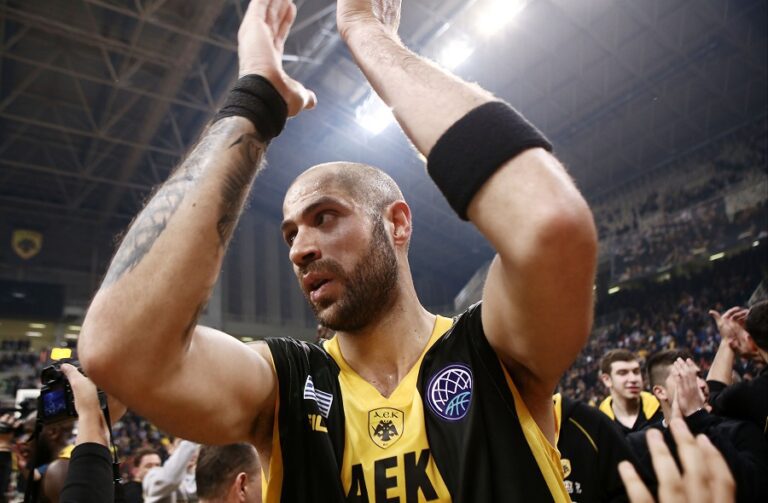 Βασιλόπουλος : «Μία οικογένεια που πεινάει για τίτλους»