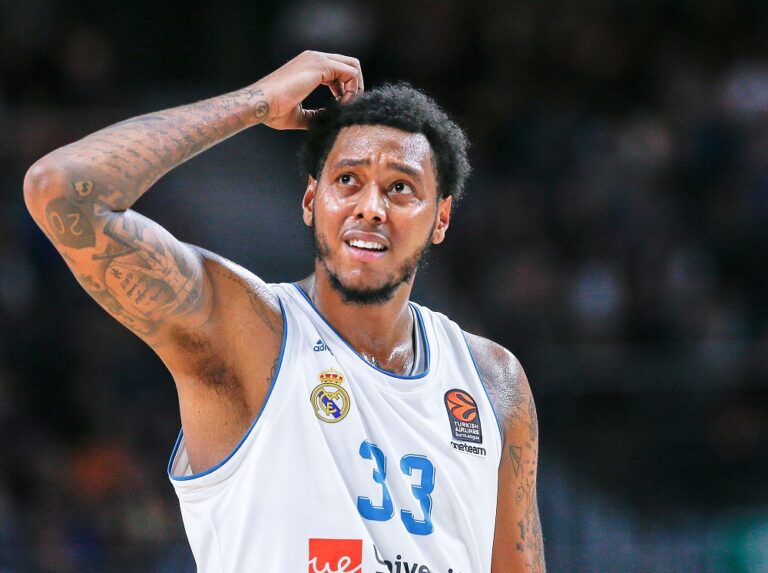 Τόμπκινς: «Ξέρουμε τι μας περιμένει από τους… τρελούς οπαδούς του Παναθηναϊκού»