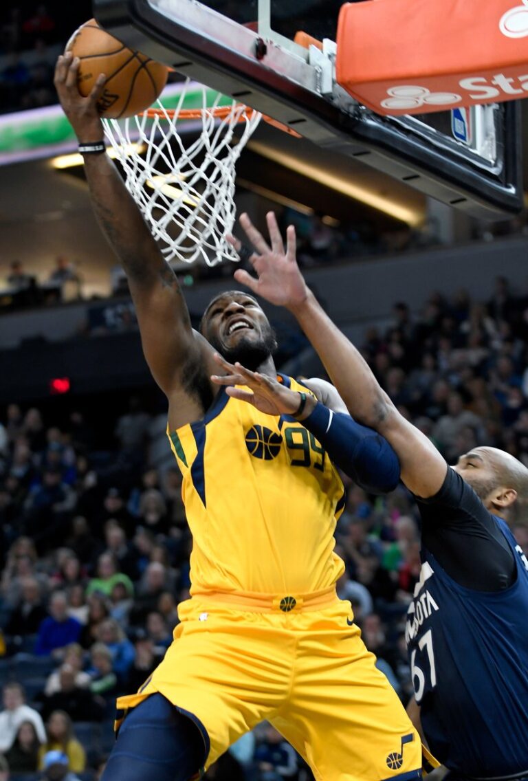 Οι Τζαζ διέλυσαν τους Τίμπεργουλβς