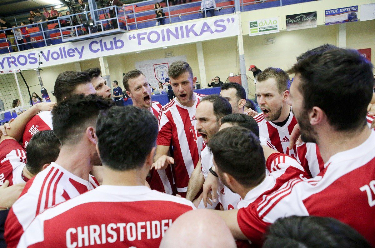 Πάει για «θρυλική» διπλή ανατροπή