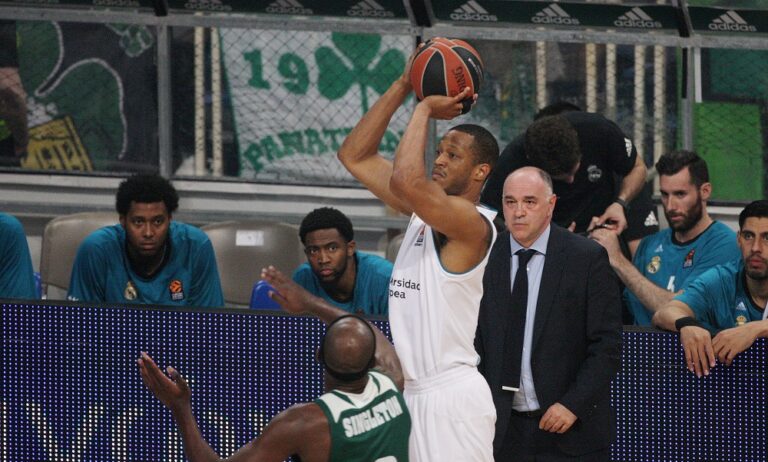 Νοκ άουτ ο Ράντολφ