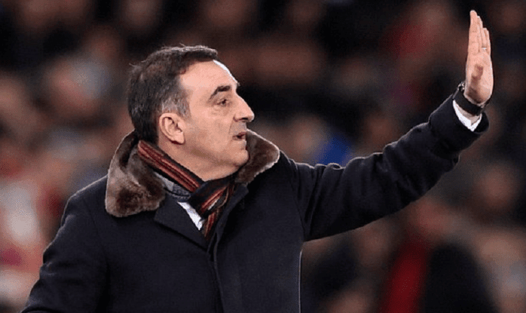 Συζητήσεις για ανανέωση με την Σουόνσι ο Καρβαχάλ