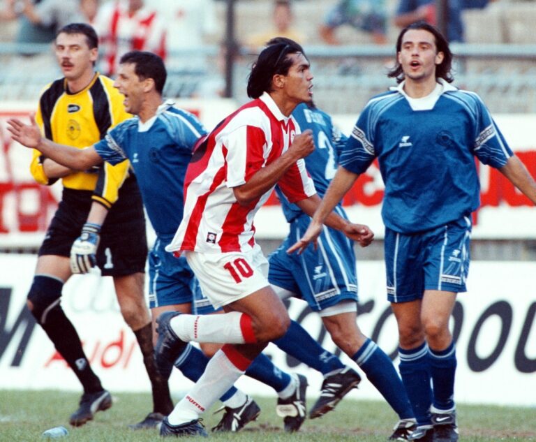 Για την 8η σερί νίκη ο Ολυμπιακός (vids)