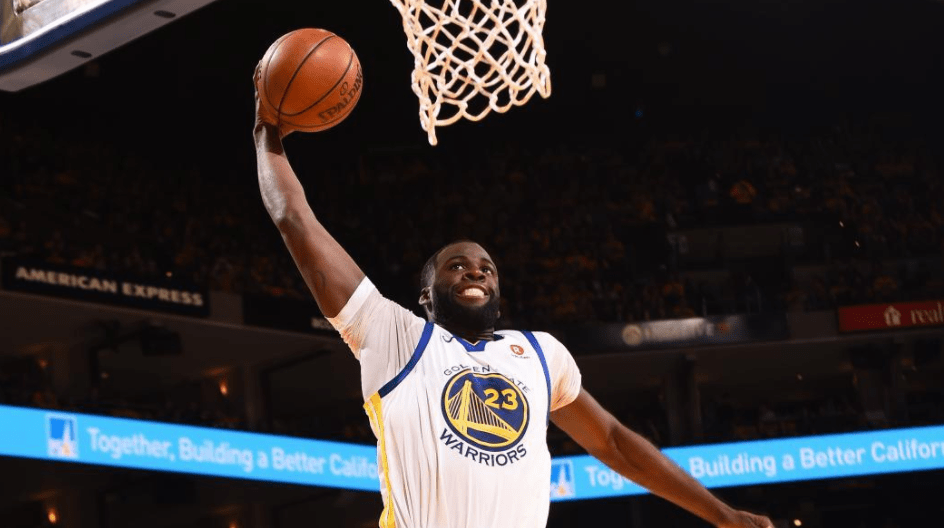 Το σόου του Ντρέιμοντ Γκριν κόντρα στους Πέλικανς (vid)