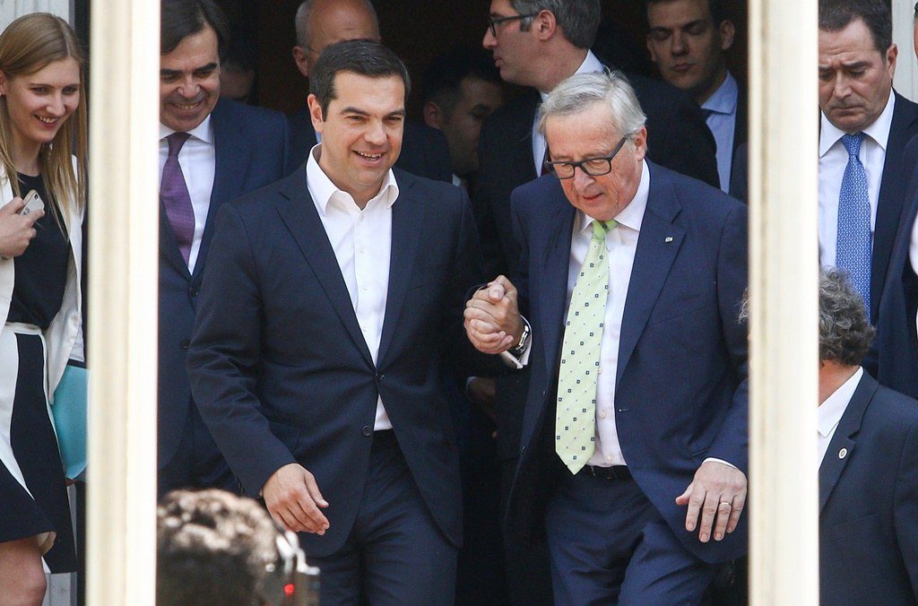 Γιούνκερ: «Στις 20 Αυγούστου η Ελλάδα γυρνάει σελίδα»