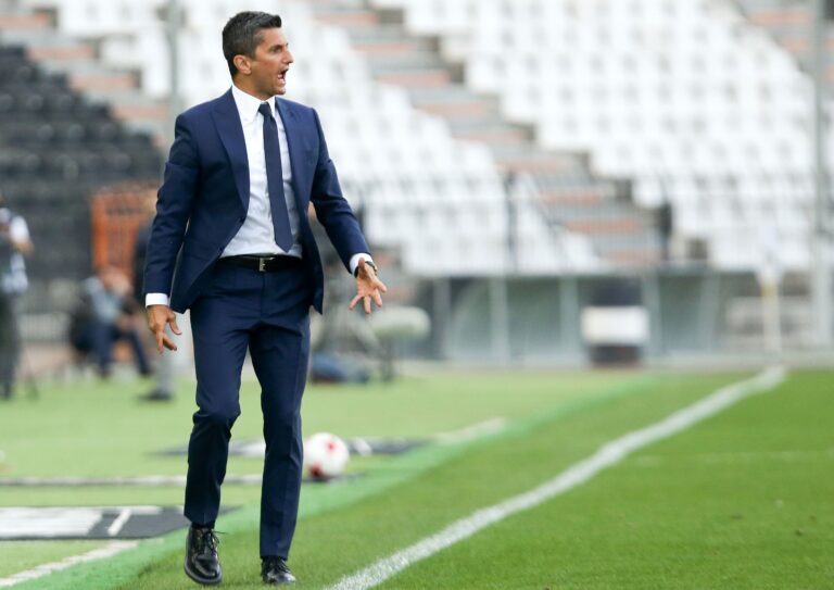 Λουτσέσκου: «Τολμάνε να μιλάνε για εμάς;»