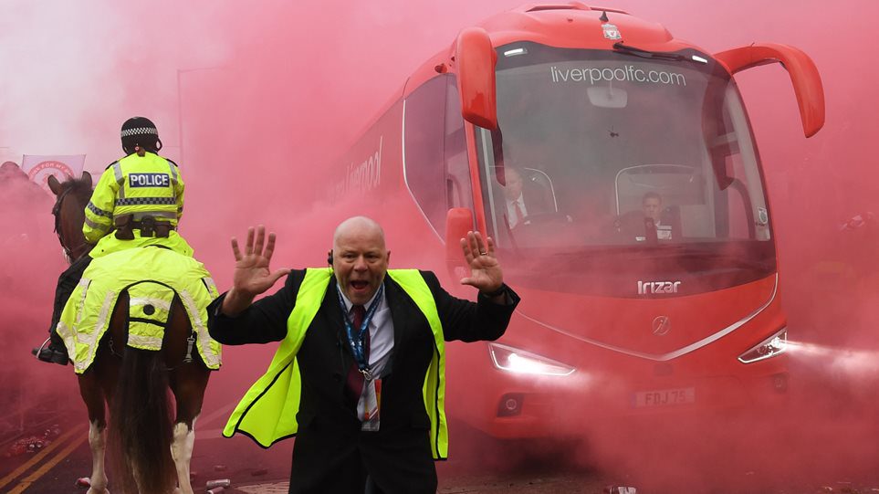 Νέο βίντεο από τις στιγμές της επίθεσης στην αποστολή της Μάντσεστερ Σίτι (vid)