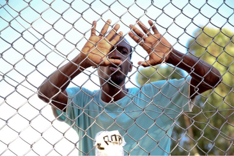 Μυτιλήνη: Διαδήλωση προσφύγων στη Μόρια