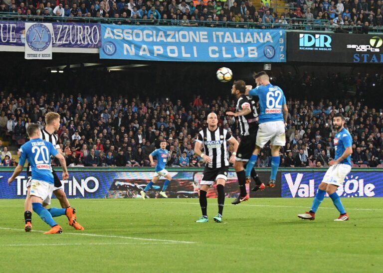 Την «πάτησε» η Γιουβέντους, πλησίασε η Νάπολι