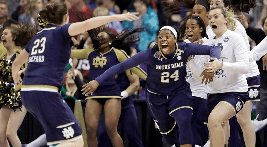 Απίστευτο φινάλε με buzzer-beater στον τελικό του γυναικείου NCAA (vid)