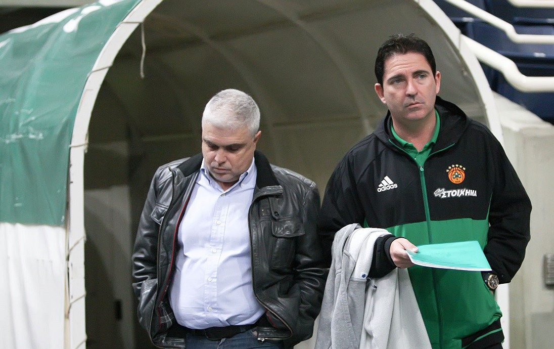 «Έξωση» της Ευρωλίγκας στον Μάνο Παπαδόπουλο από τον πάγκο