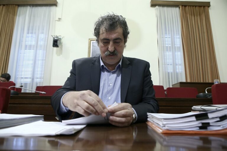Παύλος Πολάκης:«Νομίζουν οι διεφθαρμένοι Εσκομπάρ πως θα ψαρώσουμε»