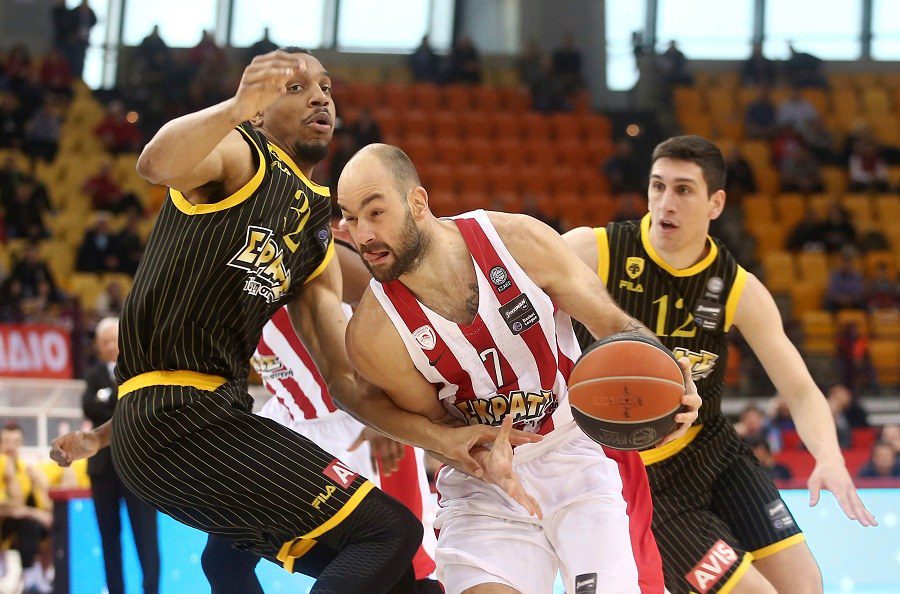 Η selfie του Σπανούλη μαζί με τον οβελία (pic)