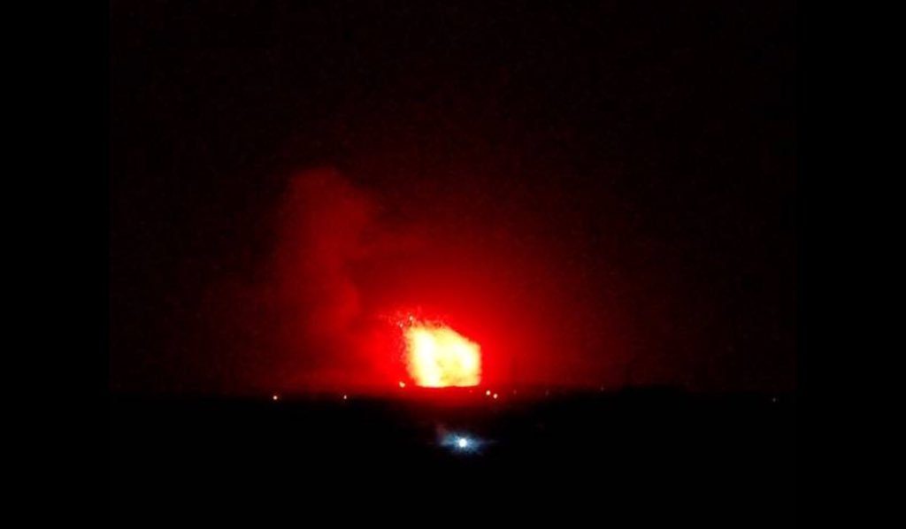 Συρία: Εκρήξεις σε βάσεις στη Χαμά και στο Χαλέπι (pics/vid)