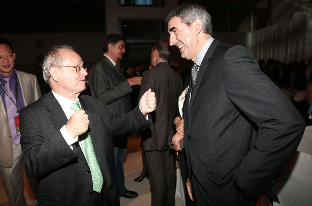 O Mπερτομέου απειλούσε με διακοπή του αγώνα!