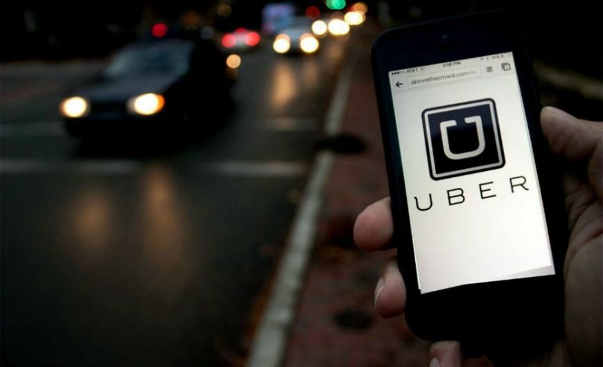 Uber: Αναστέλλει τη λειτουργία του uberX στην Ελλάδα