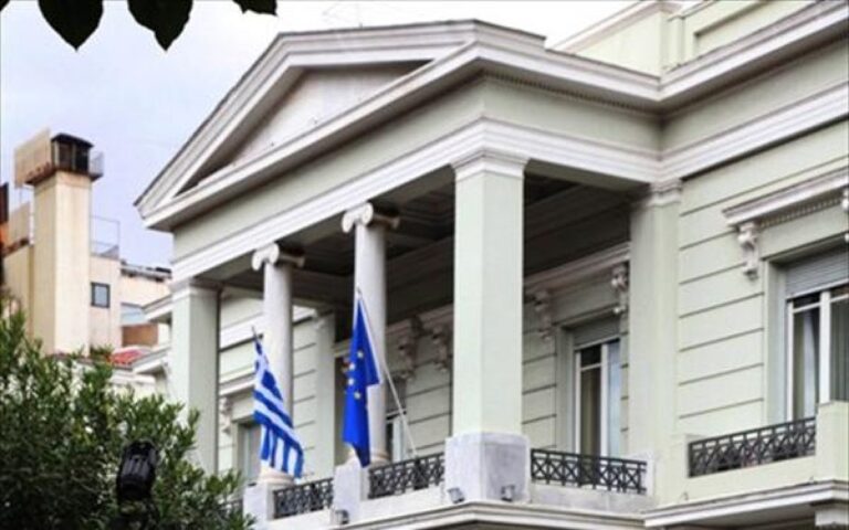 Eλληνικό ΥΠΕΞ: «Κατάφωρα παράνομη η θέση της Τουρκίας για τα Ίμια»