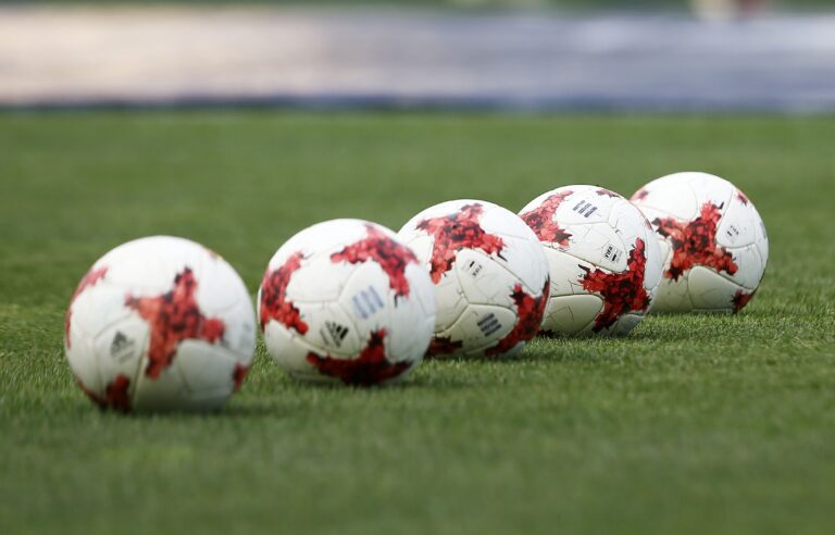 Τον πήραν για… μεταφραστή και τον διώχνουν