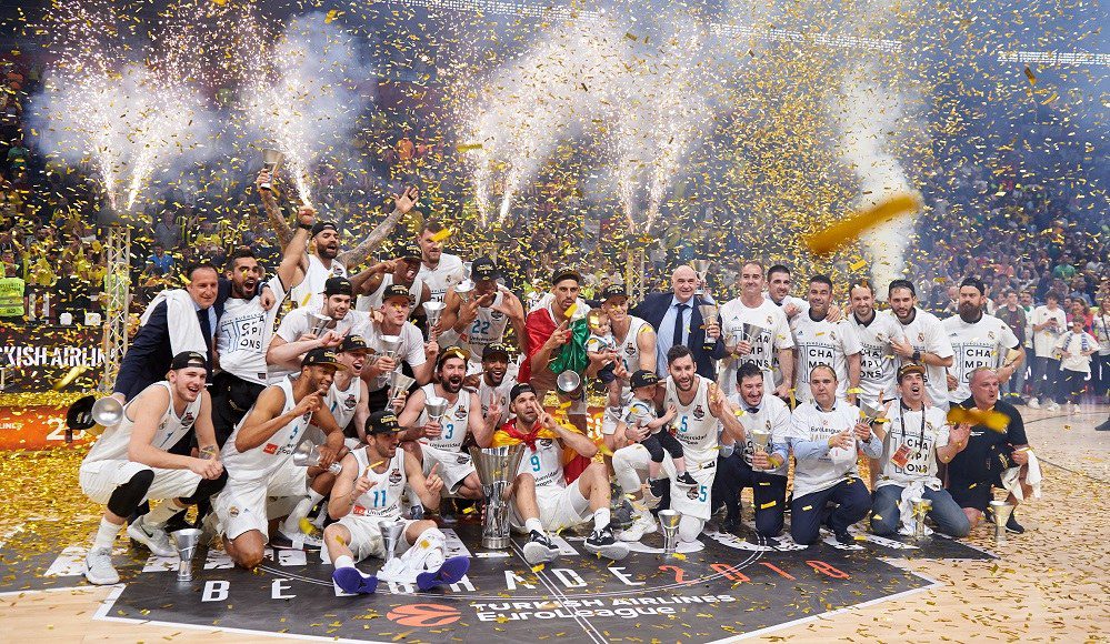 Η κούπα της Ρεάλ στο Μπερναμπέου (pic)