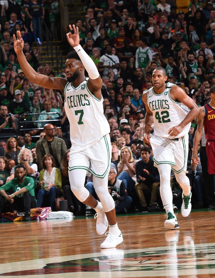 Οι Σέλτικς περιόρισαν τον ΛεΜπρόν και «διέλυσαν» τους Καβαλίερς (vid)