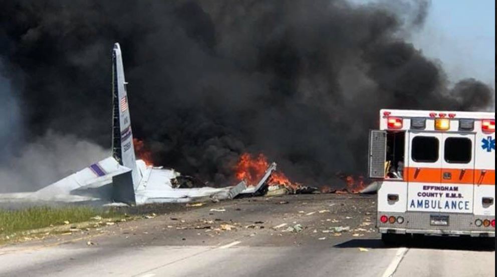 Σαβάννα:Συνετρίβη στρατιωτικό αεροπλάνο στην τελευταία του πτήση (pics/vid)