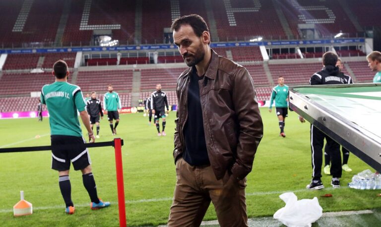 Το σκηνικό με τις επιταγές που δείχνει την εμπιστοσύνη