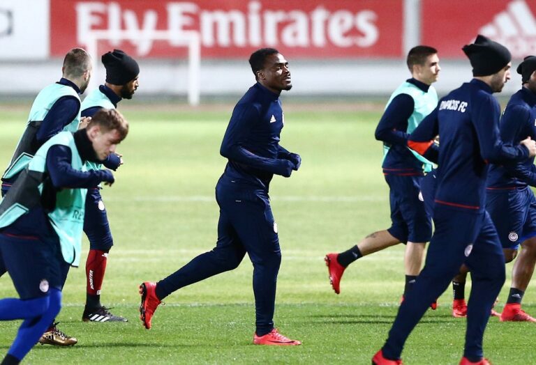 Εμενίκε: «Ελπίζω να επιστρέψω τη νέα σεζόν»