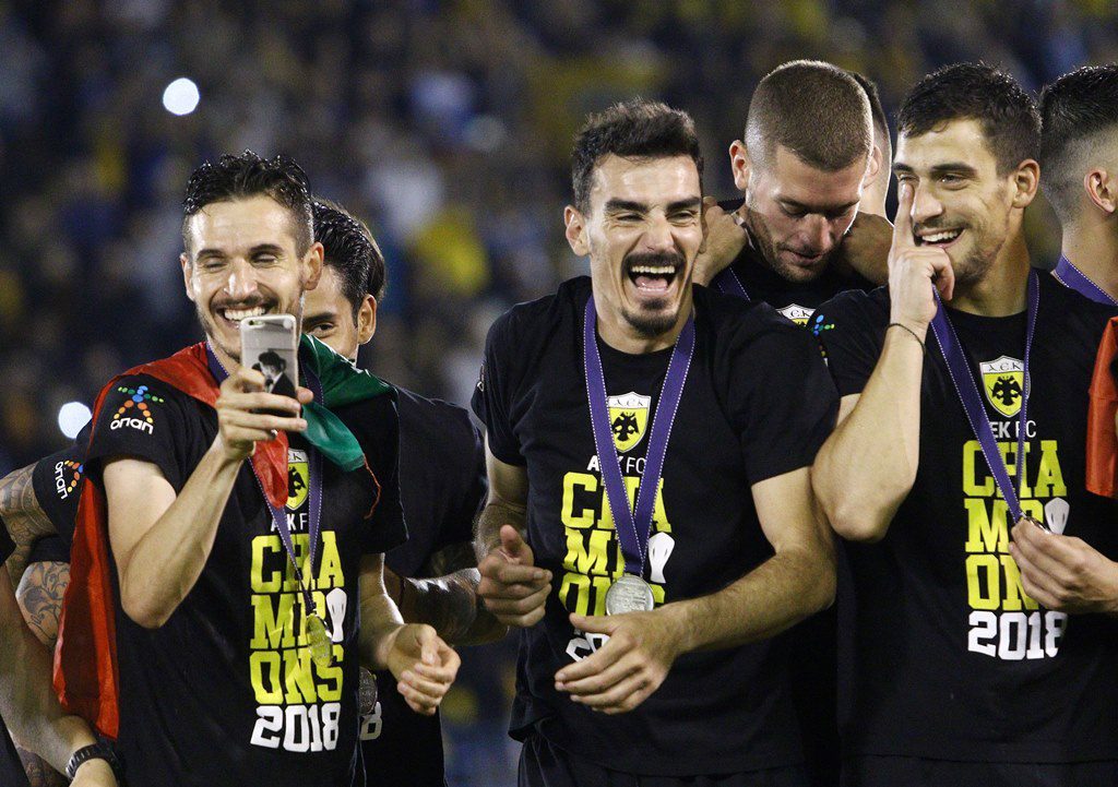 Οι παίκτες της ΑΕΚ για τον Λάζαρο: «Ο καθένας κάνει τις επιλογές του»   