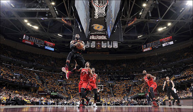 Τα «καλύτερα» του ΛεΜπρόν απ’ τον αγώνα με τους Ράπτορς! (vid)