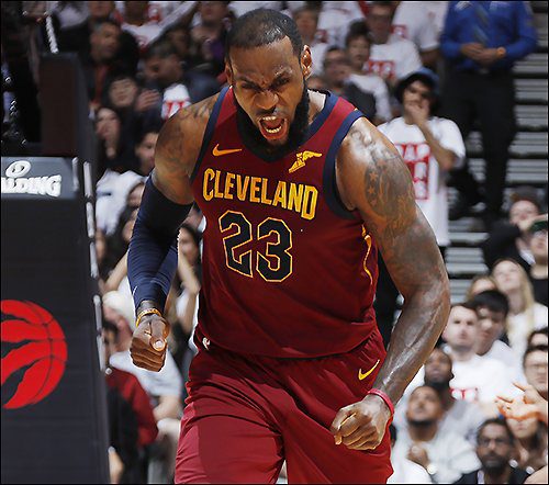 Τα καλύτερα του Λεμπρόν – Έτσι… διέλυσε τους Ράπτορς! (vid)