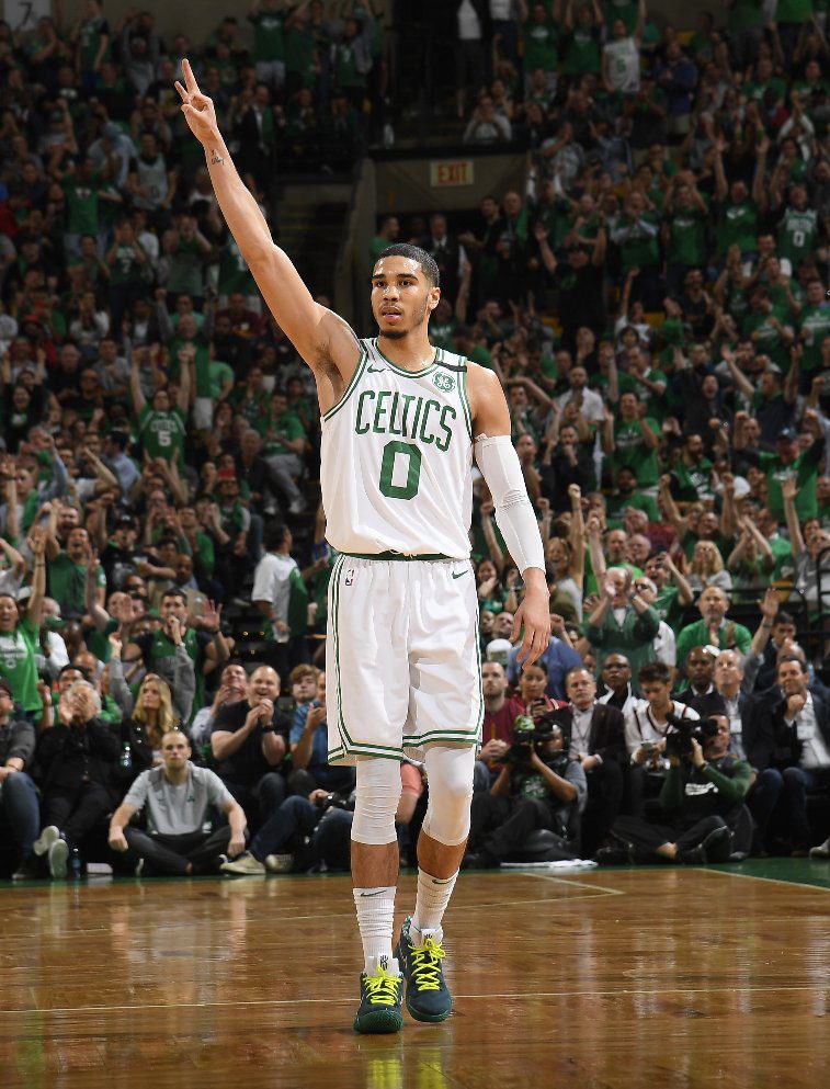 Οι Σέλτικς «βομβαρδίζουν» με τρίποντα τους Καβαλίερς! (vid)