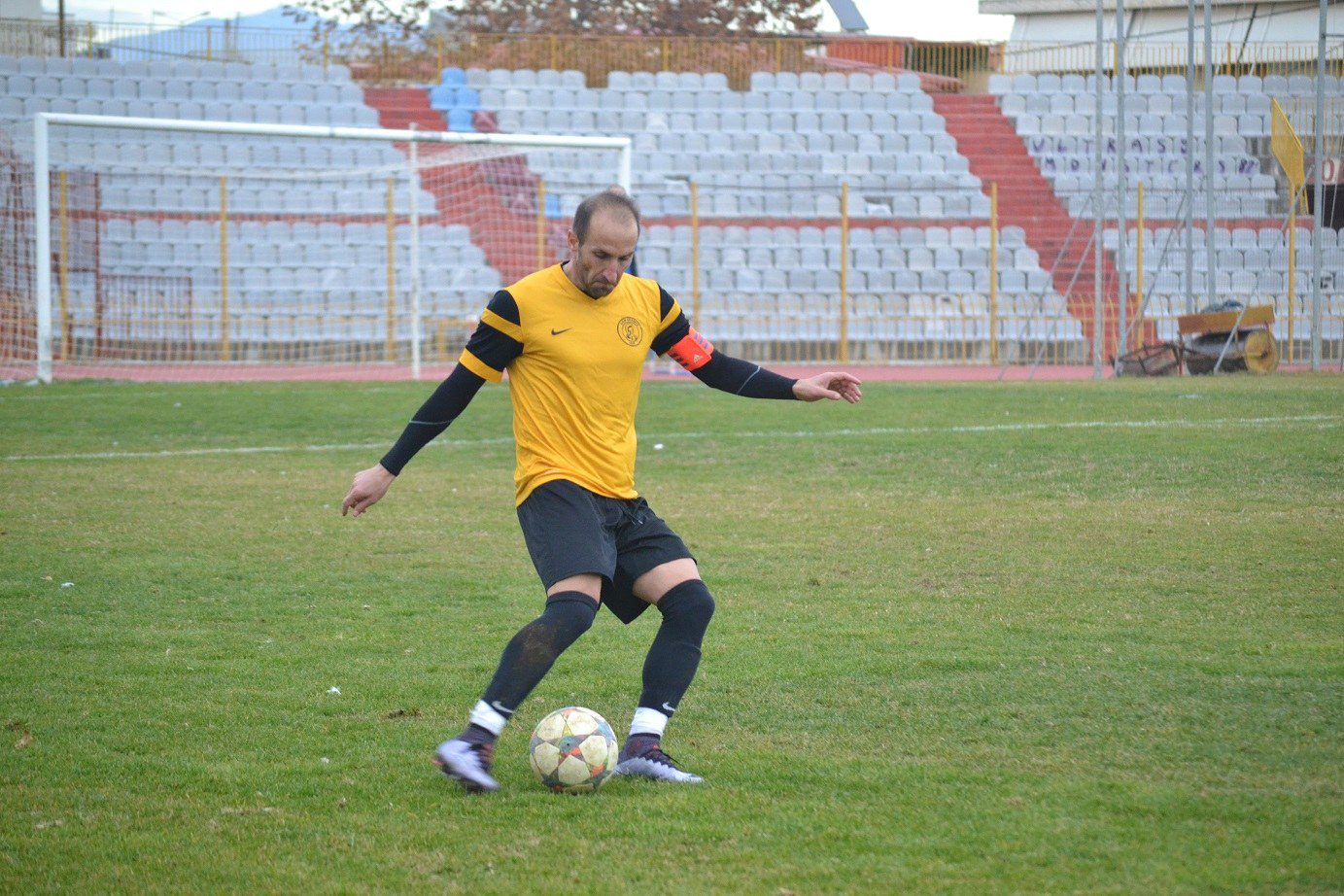 «Όχι» από Μυροφορίδη, κρούση σε Νεμπεγλέρα