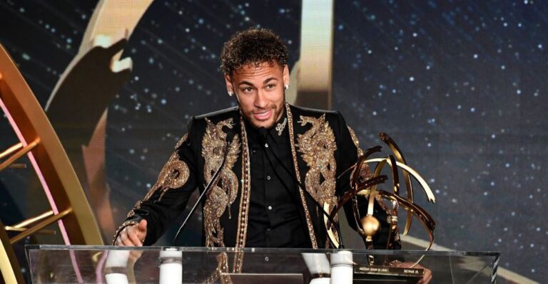 Νεϊμάρ: «Όλοι ξέρουν τι ήρθα να κάνω στην Παρί»