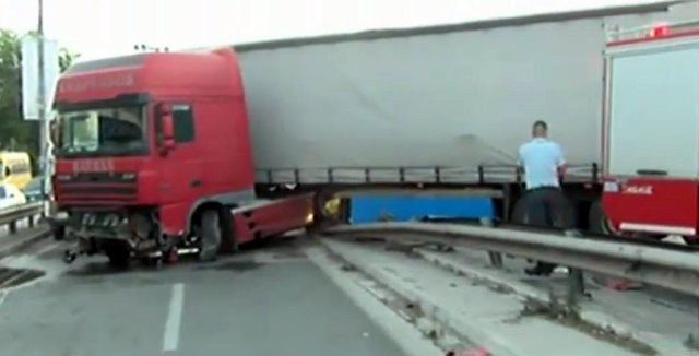 Σωρεία τραγικών συμπτώσεων στους εμπλεκόμενους του θανατηφόρου τροχαίου στον Κηφισό (vid)