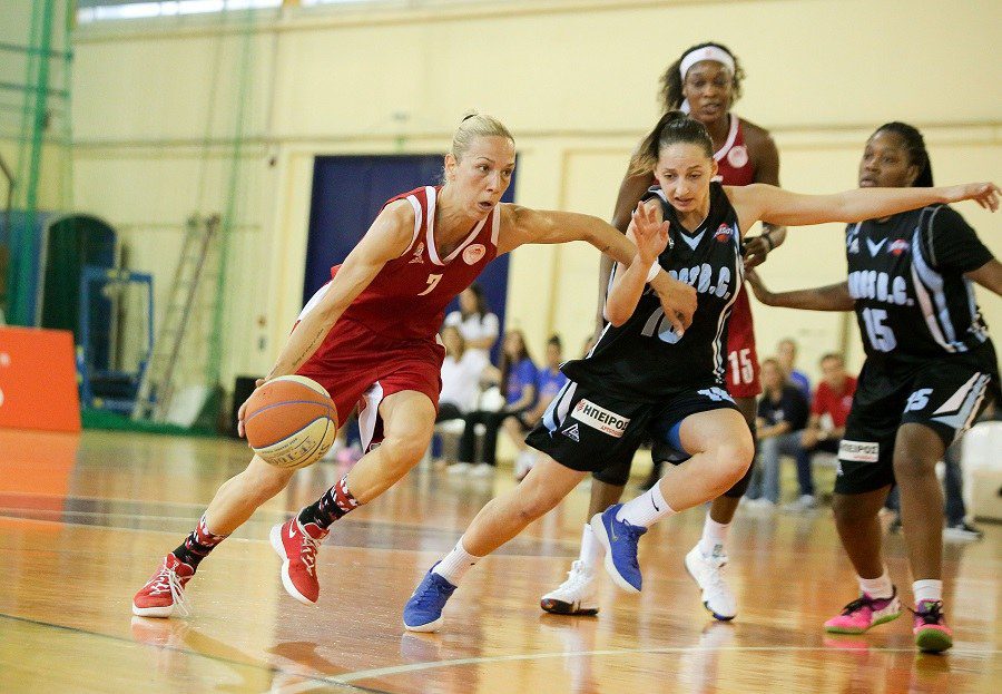 Πάει για ιστορικό three-peat ο Ολυμπιακός