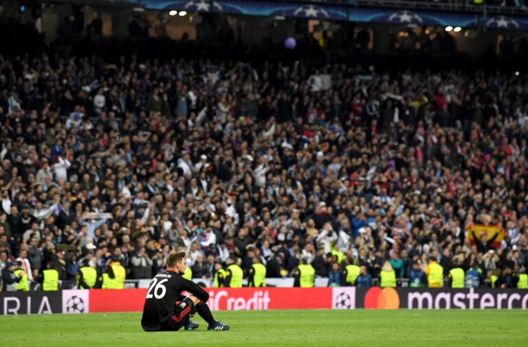 Συγκλονιστική photo: Ο απαρηγόρητος Ούλραϊχ