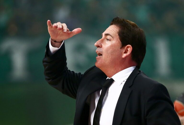 Παραδέχτηκε μεν, παραπονέθηκε δε