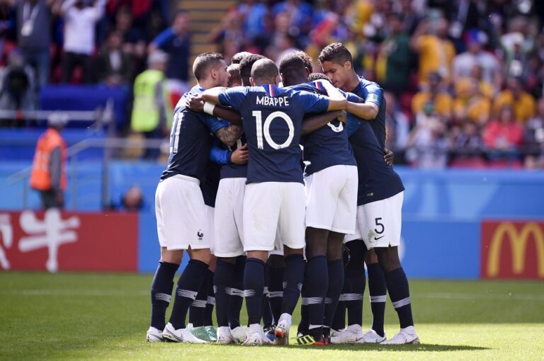 Χοσέ: Κόρνερ στο Γαλλία – Περού